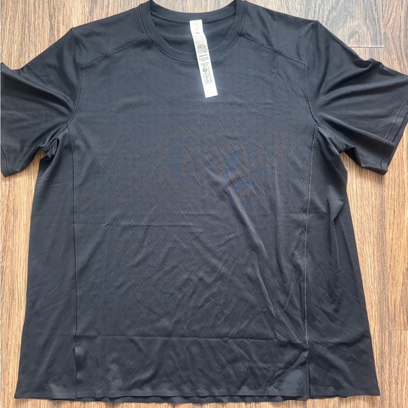 Lululemon Black Fast and Free T-Shirt - Picture 1 of 4